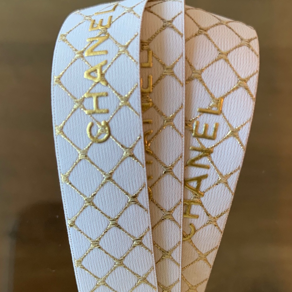 Chanel Ribbon Gold Plaid Gift Wrap Crafting 36” One Yard - Picture 3 of 5